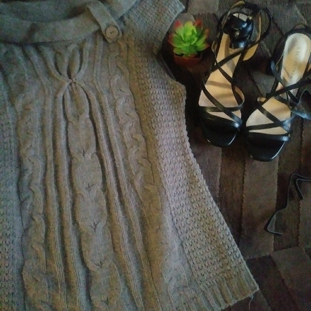 Tunic Sweater - Picture 2 of 4